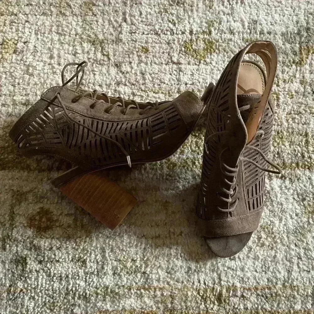 Sam Edelman Taupe Cutout Lace-Up Block Heel Sandals - Picture 5 of 5